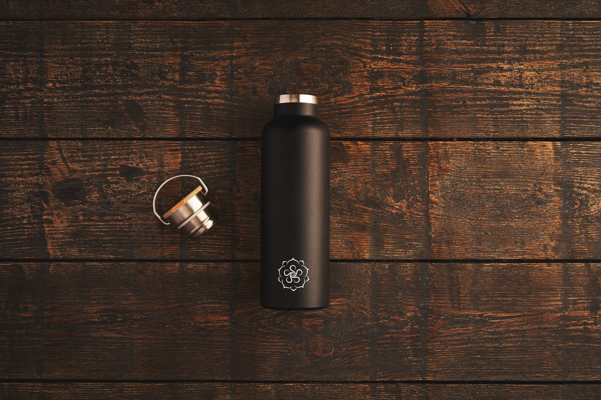 The Kakuzō Tea Bottle-1